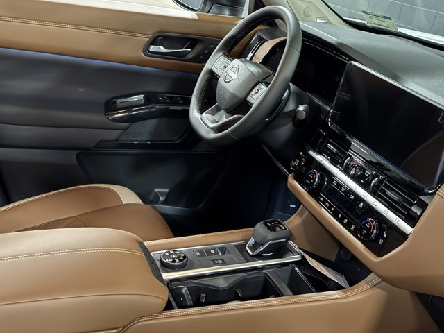 New 2026 Nissan Pathfinder Platinum image 10