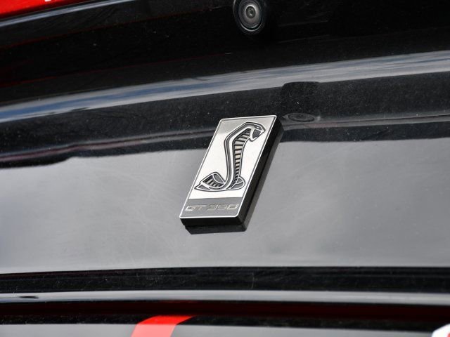 Used 2016 Ford Mustang Shelby GT350 w/ Track Package RWD image 9