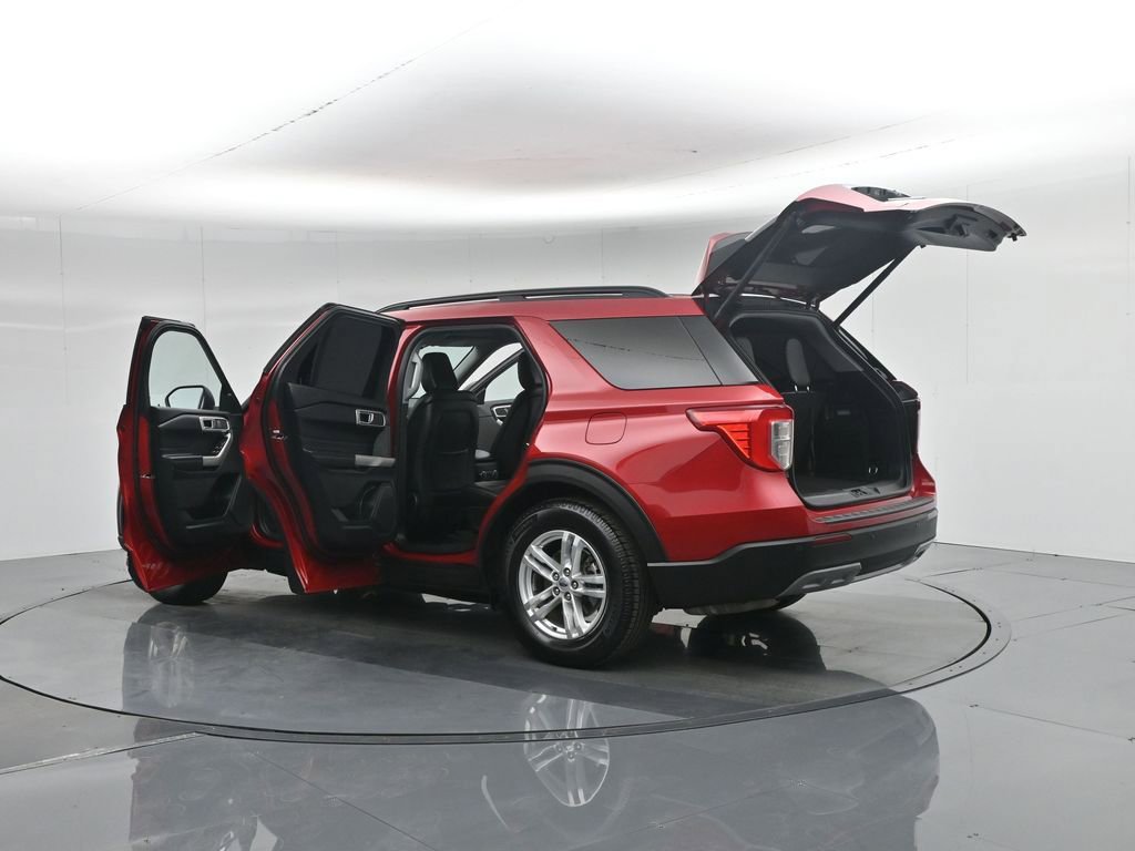 Certified 2020 Ford Explorer XLT w/ Equipment Group 202A image 41