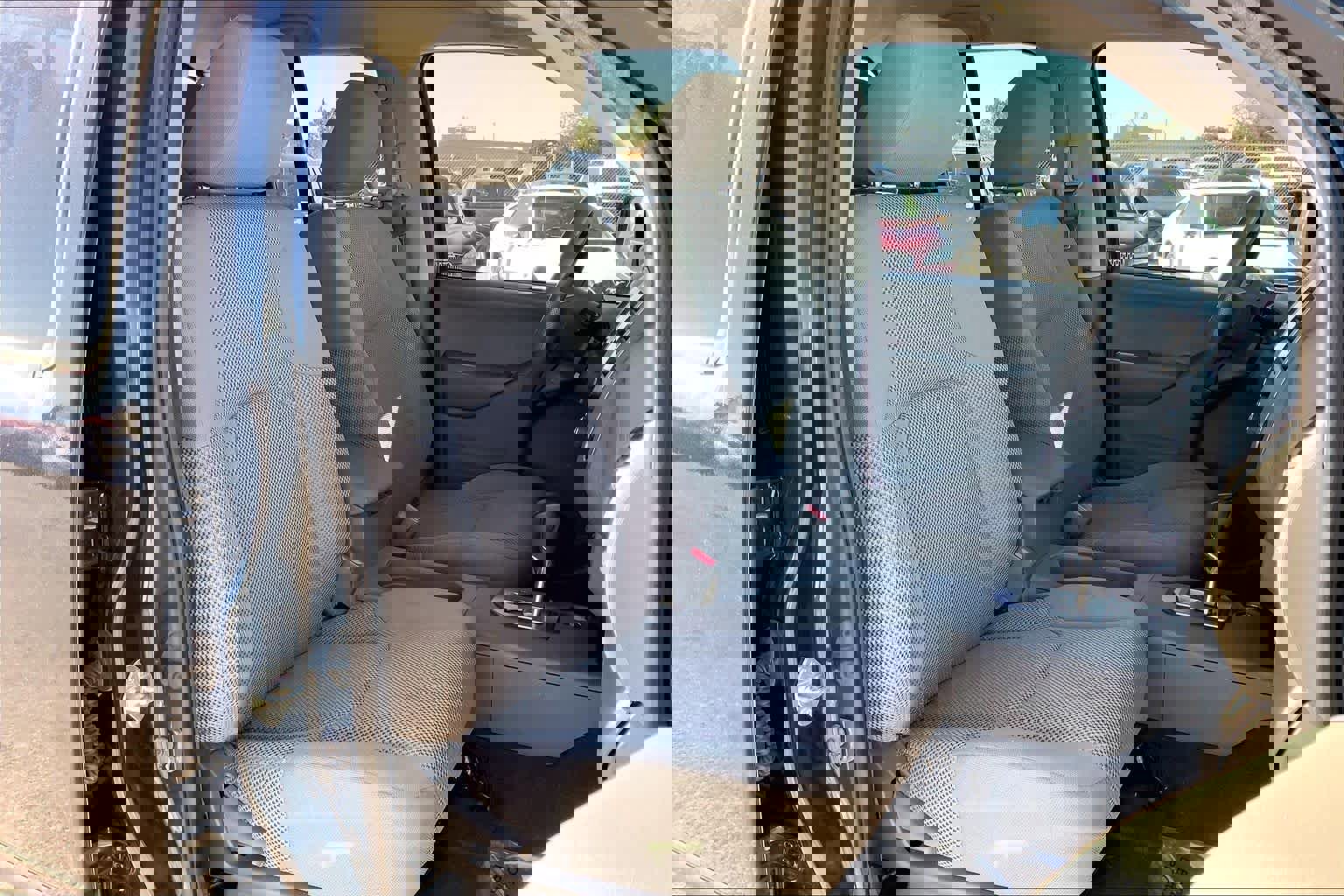 Used 2020 Nissan Frontier SV image 8