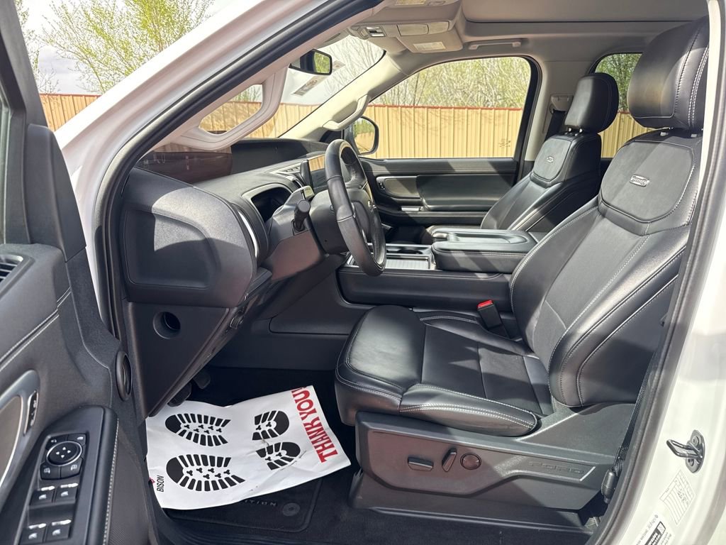 Certified 2025 Ford Expedition Platinum image 10