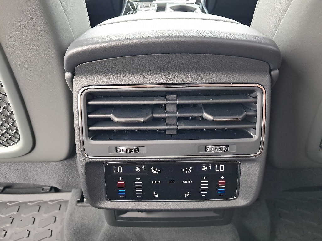 New 2025 Audi Q7 3.0T Premium Plus image 34