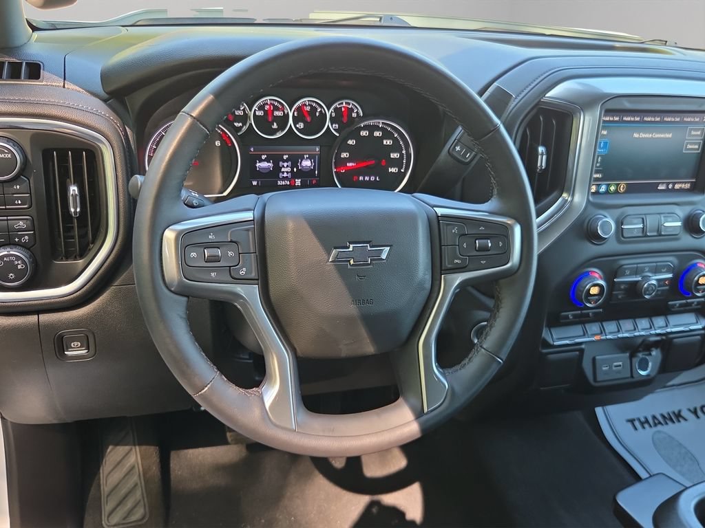 Used 2022 Chevrolet Silverado 1500 RST w/ Z71 Off-Road Package AWD/4WD image 10