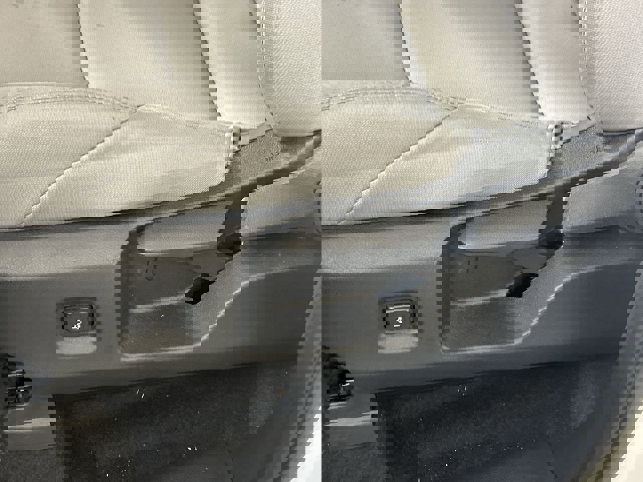 Used 2025 Toyota Tacoma SR5 image 19