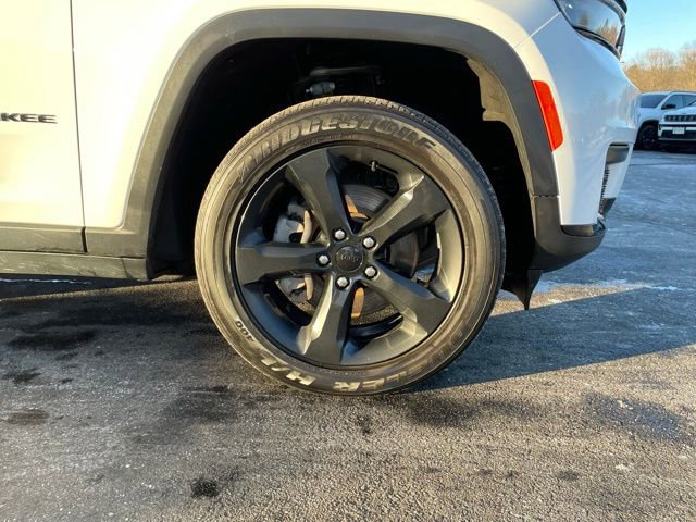 Used 2023 Jeep Grand Cherokee L Laredo image 39