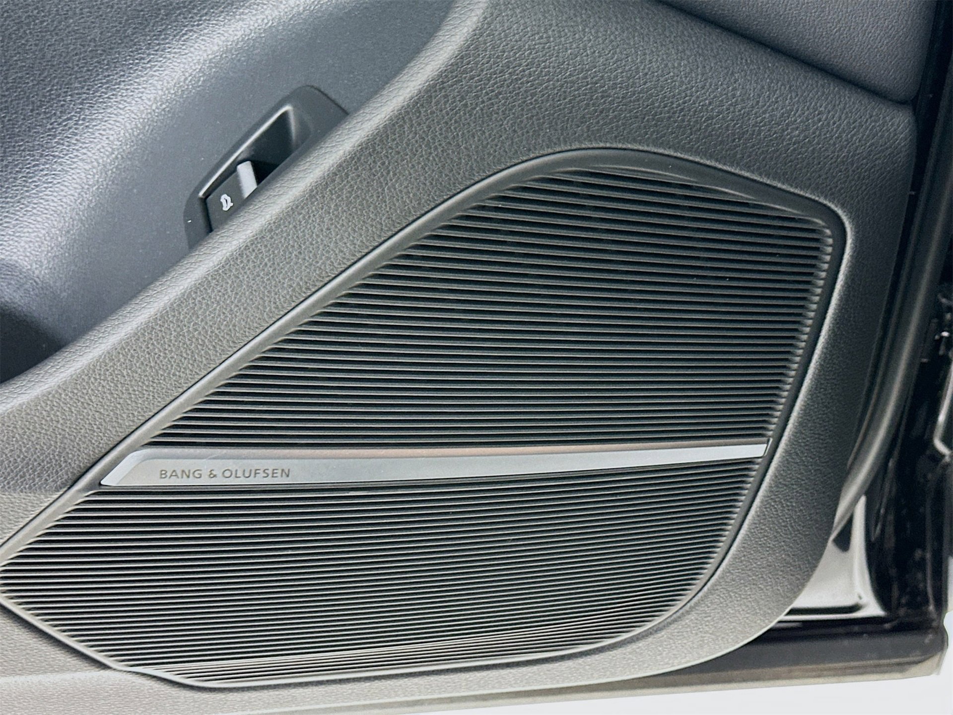 Used 2021 Audi Q8 Premium Plus image 20