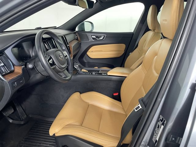 Used 2020 Volvo XC60 T5 Inscription w/ Protection Package Premier AWD/4WD image 2