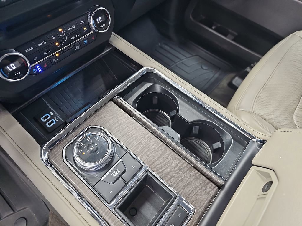 Used 2018 Ford Expedition Max Limited image 24