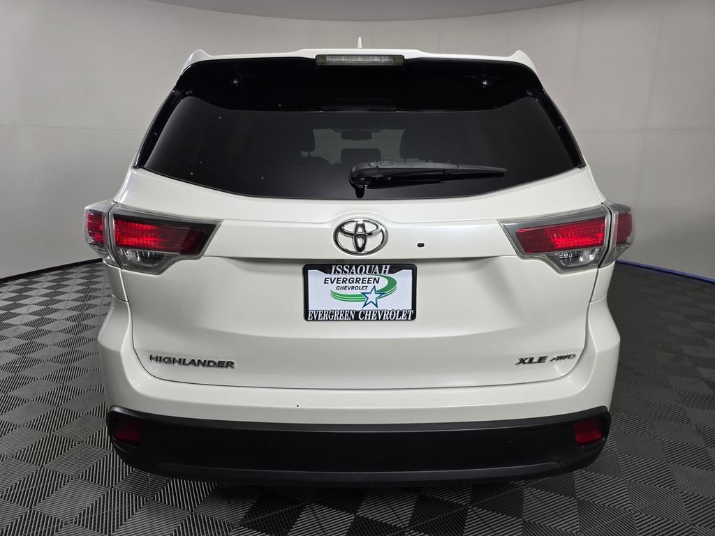 Used 2015 Toyota Highlander XLE AWD/4WD image 6
