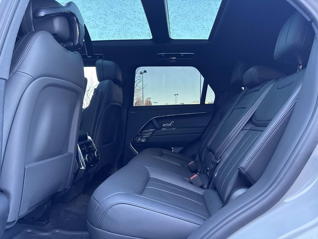 Certified 2025 Land Rover Range Rover Sport Dynamic SE image 14
