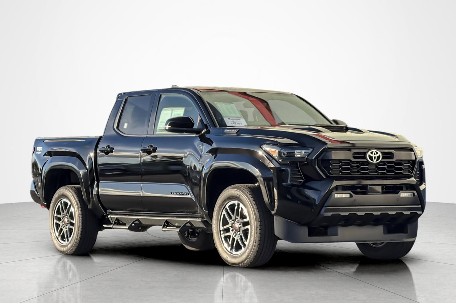 Used 2025 Toyota Tacoma TRD Sport image 7