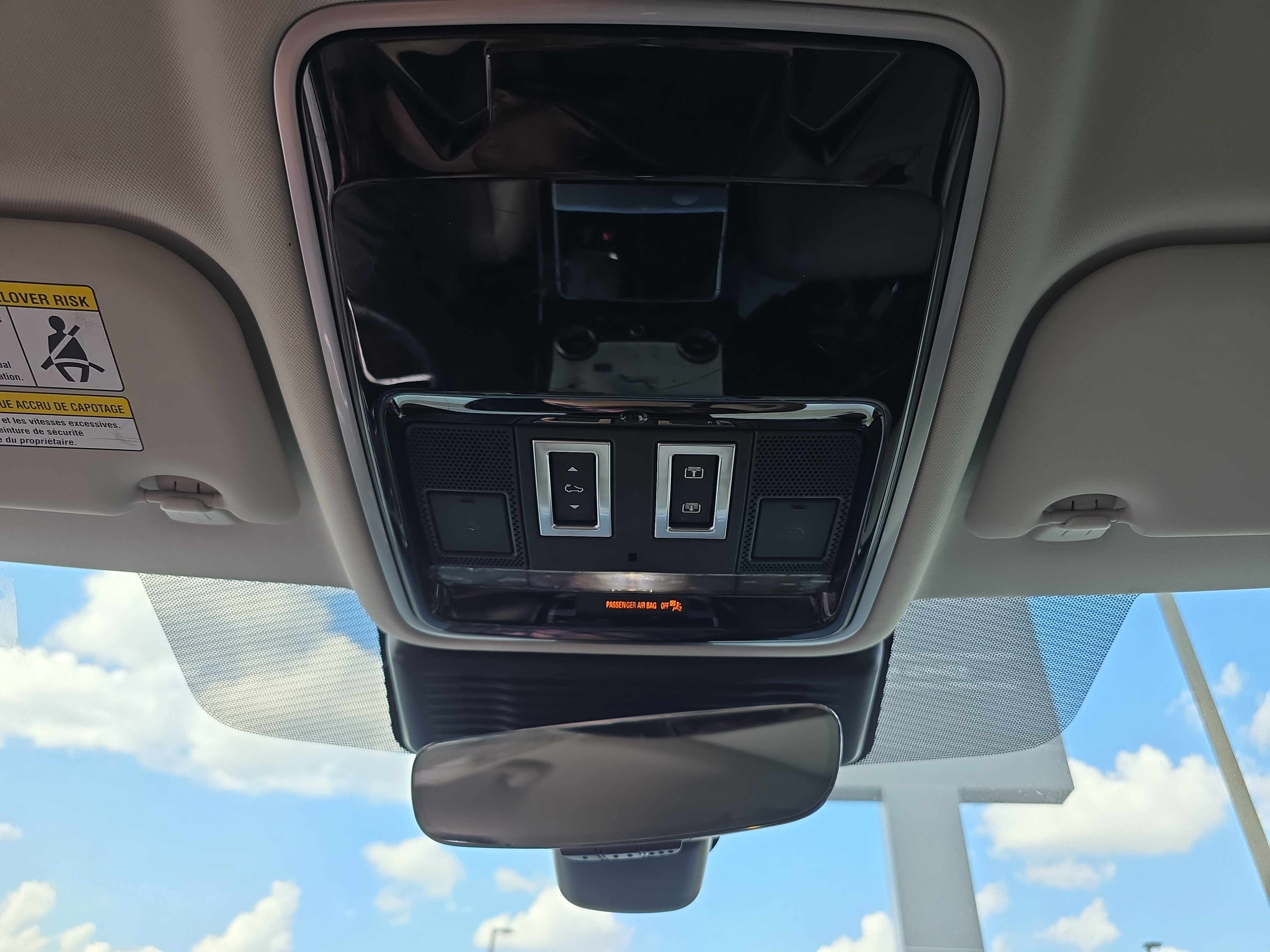 Used 2022 Land Rover Range Rover Velar S image 26