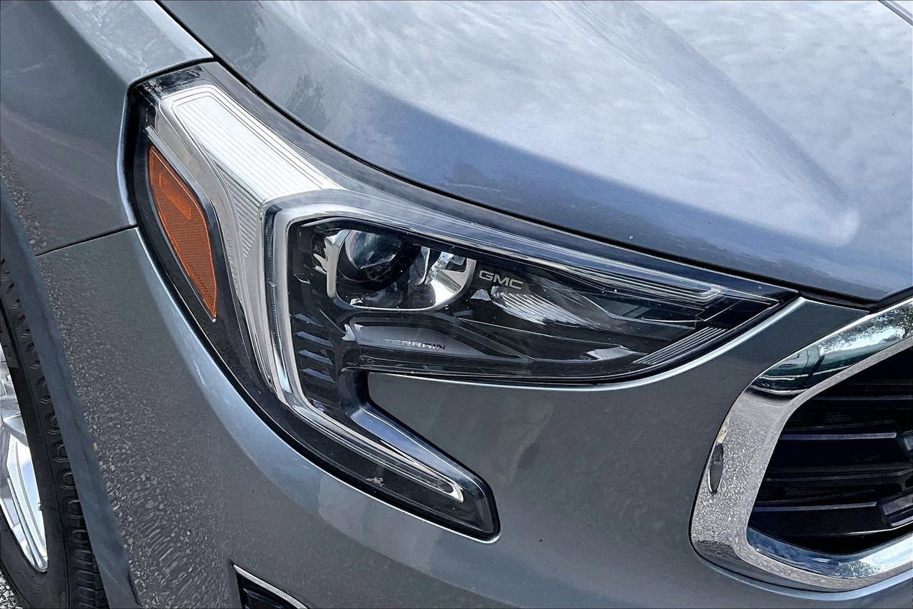 Used 2020 GMC Terrain SLE w/ Driver Convenience Package image 29