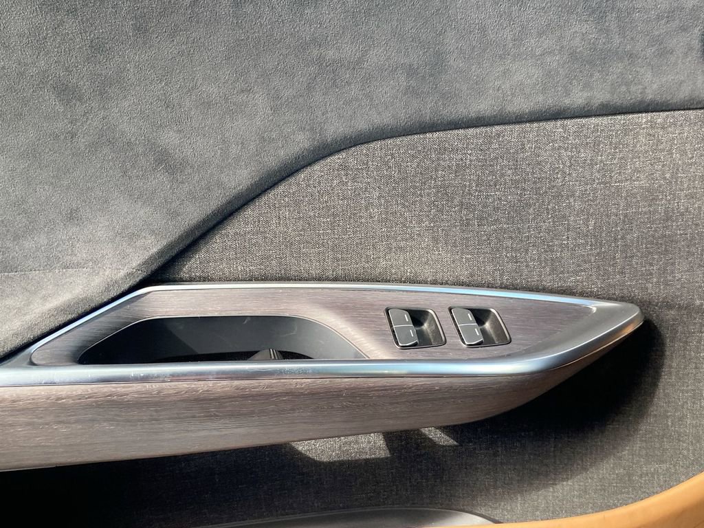 Used 2022 Lucid Air Grand Touring image 16