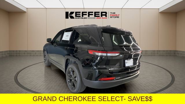New 2025 Jeep Grand Cherokee Limited w/ Black Appearance Package image 3