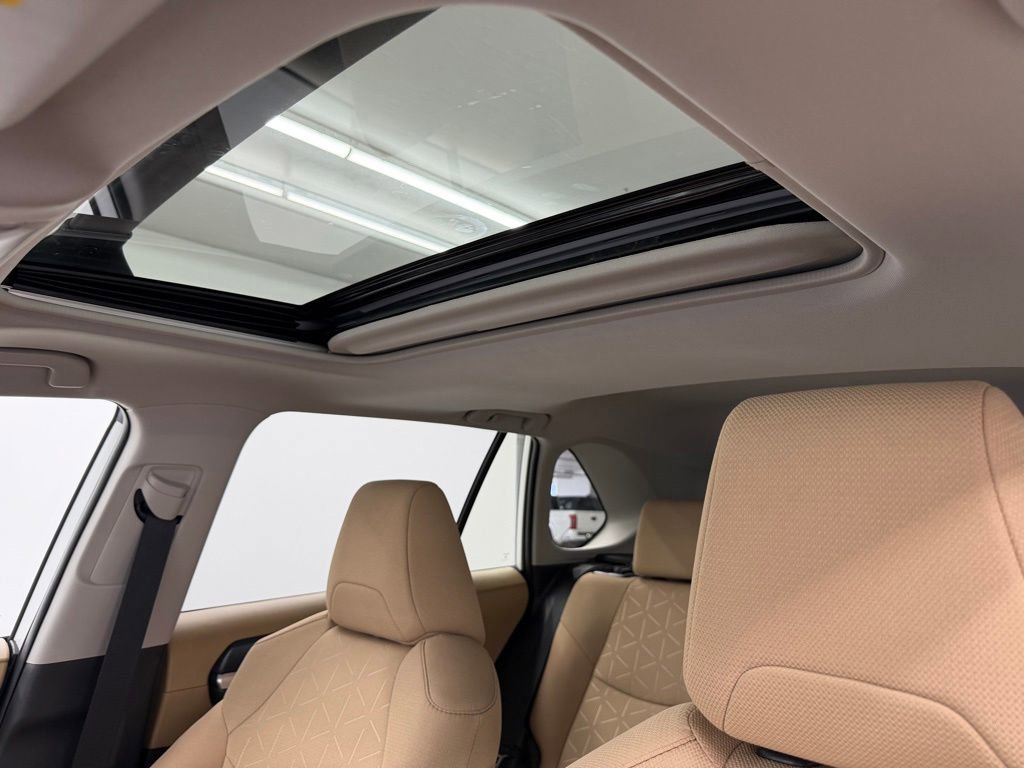 Certified 2025 Toyota RAV4 XLE w/ Convenience Package FWD image 25