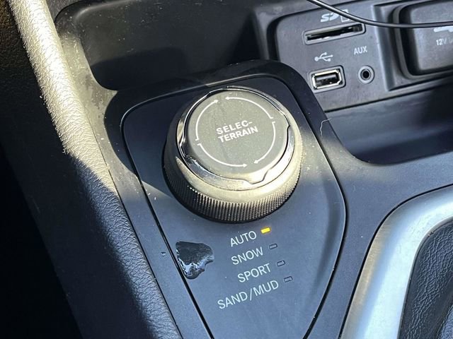 Used 2016 Jeep Cherokee Latitude image 31