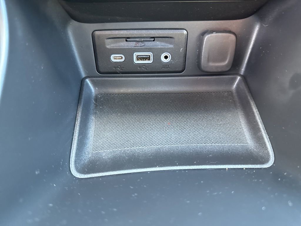 Certified 2024 GMC Terrain SLT w/ Infotainment Package II image 50