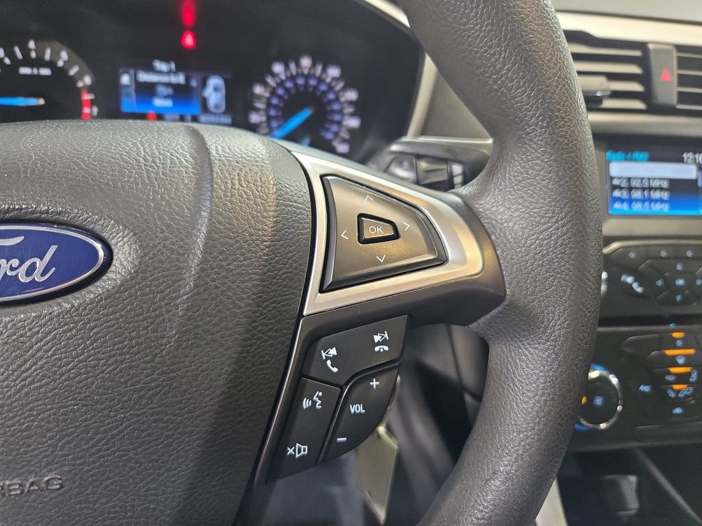 Used 2014 Ford Fusion SE image 20