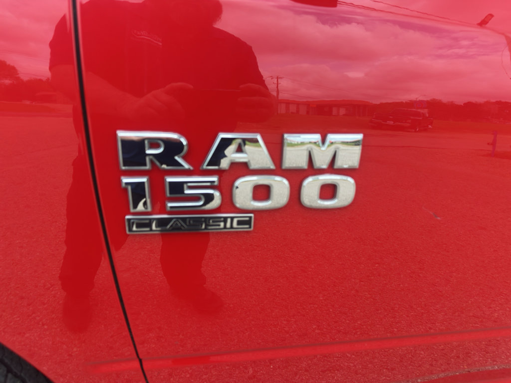 Used 2024 RAM 1500 Classic SLT AWD/4WD image 34