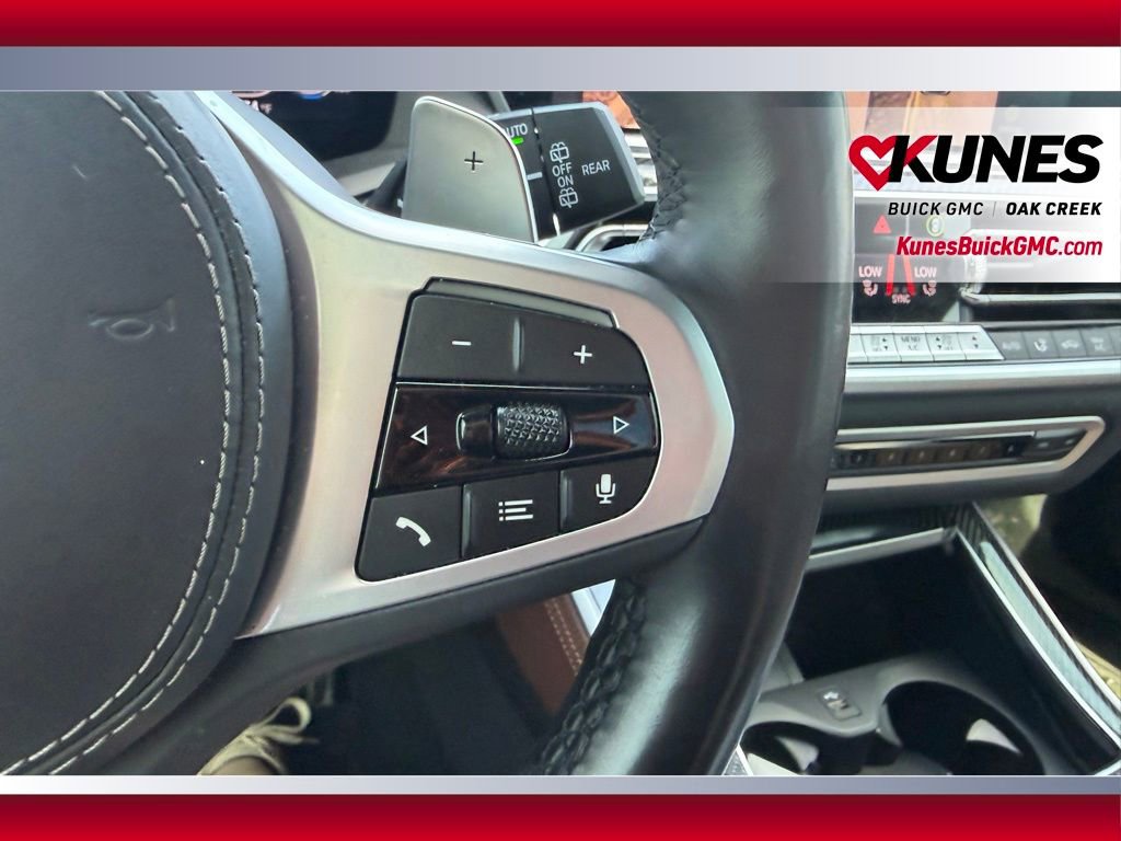 Used 2022 BMW X5 M50i image 14