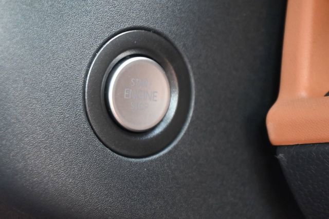 New 2025 Volkswagen ID. Buzz Pro S image 15