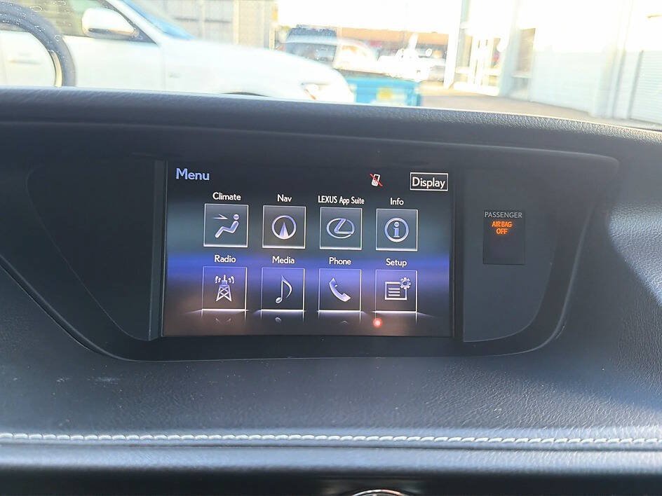 Used 2015 Lexus ES 350 w/ Luxury Package FWD image 11