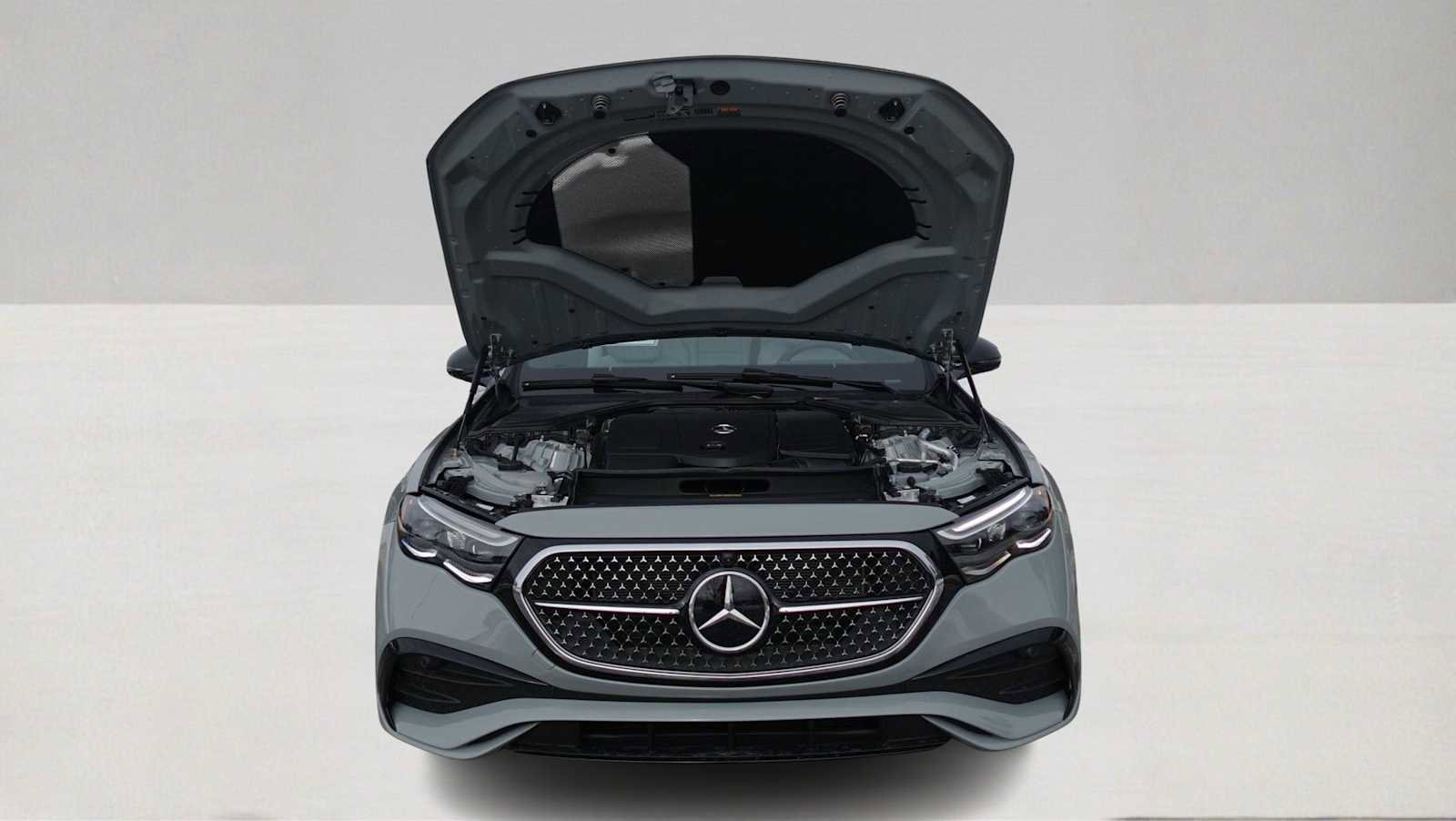 New 2026 Mercedes-Benz E 350 4MATIC Sedan image 10