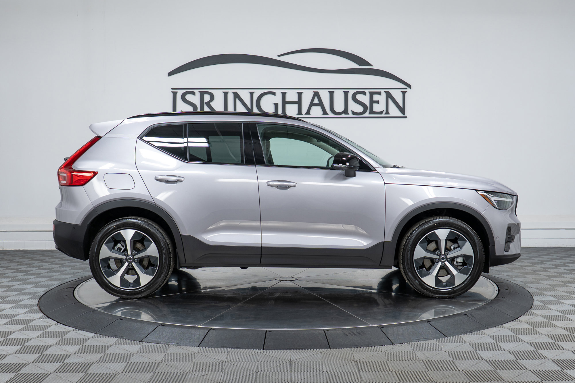 New 2026 Volvo XC40 B5 Plus w/ Protection Package Premier image 4