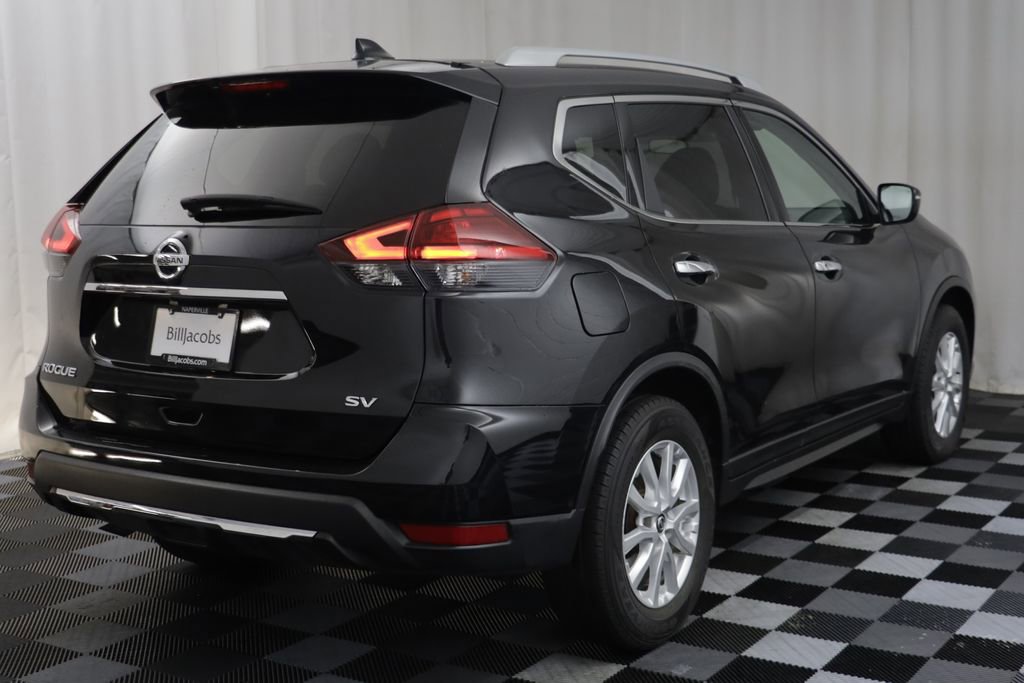 Used 2017 Nissan Rogue SV image 17