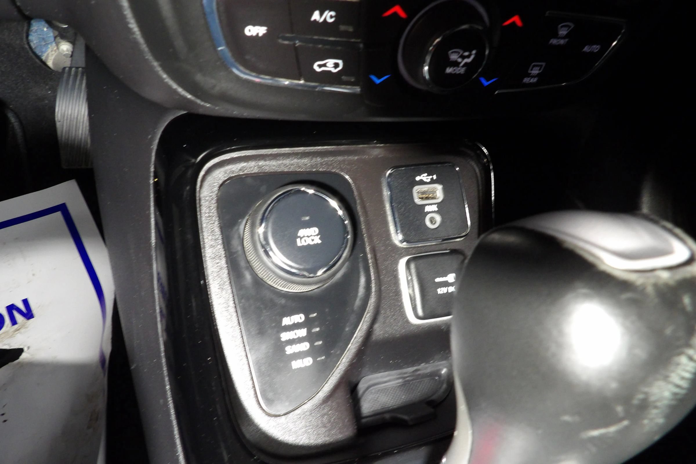 Used 2019 Jeep Compass Limited AWD/4WD image 13