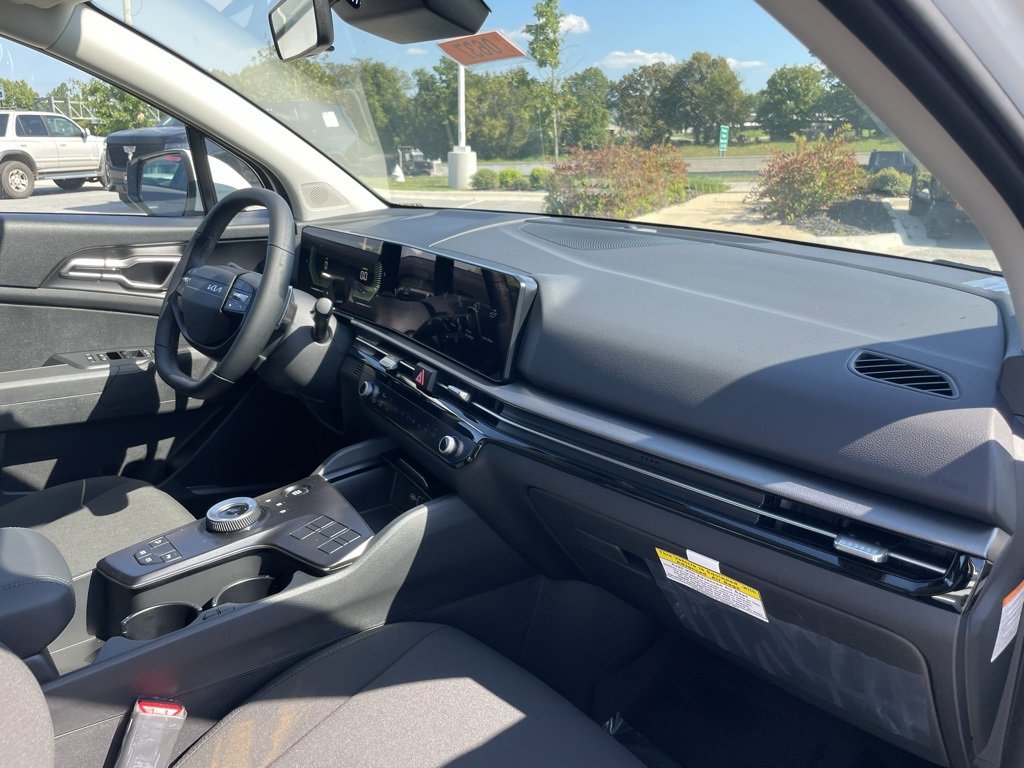 New 2026 Kia Sportage LX image 28