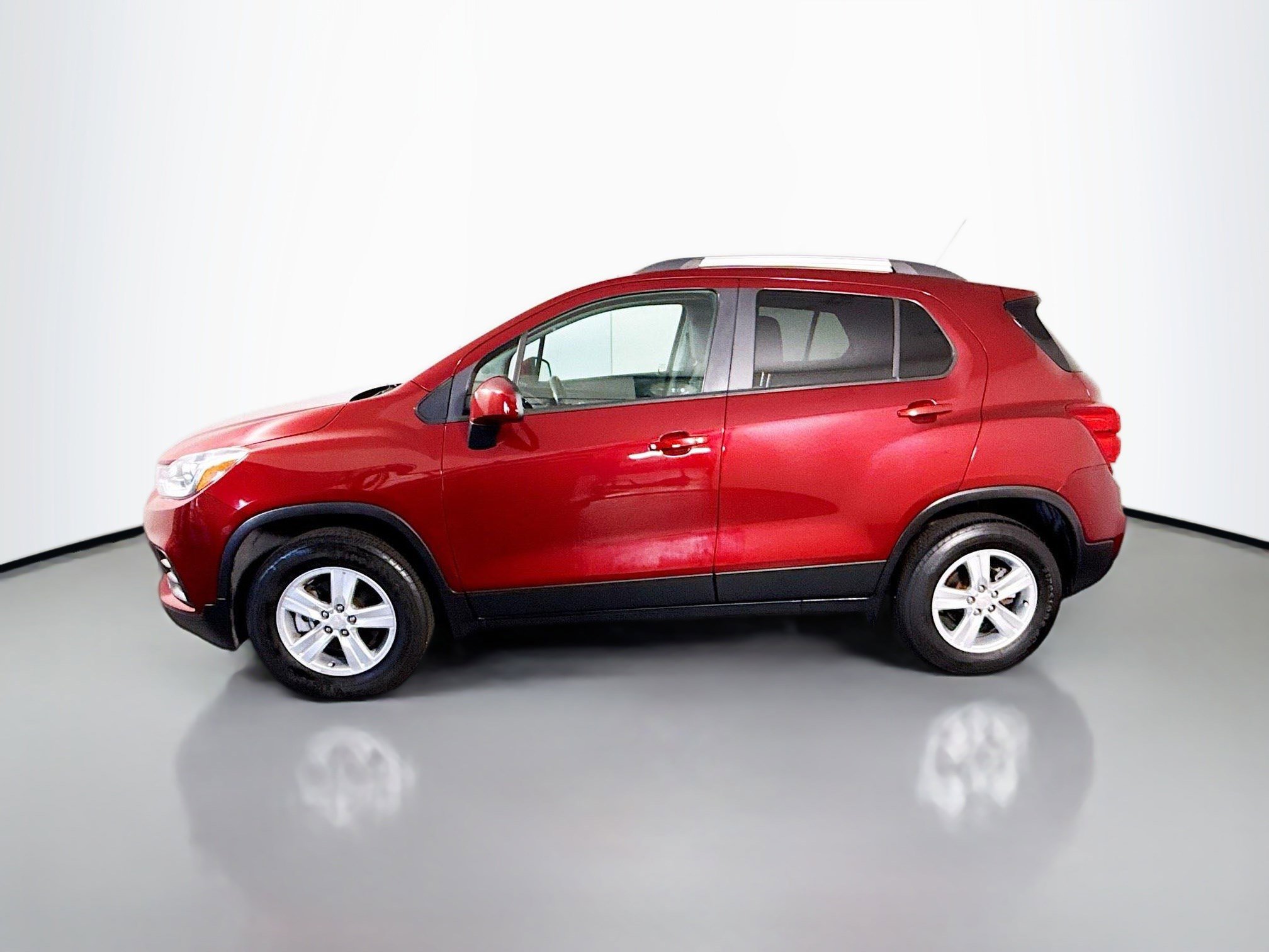 Used 2022 Chevrolet Trax LT w/ Driver Confidence Package AWD/4WD image 6