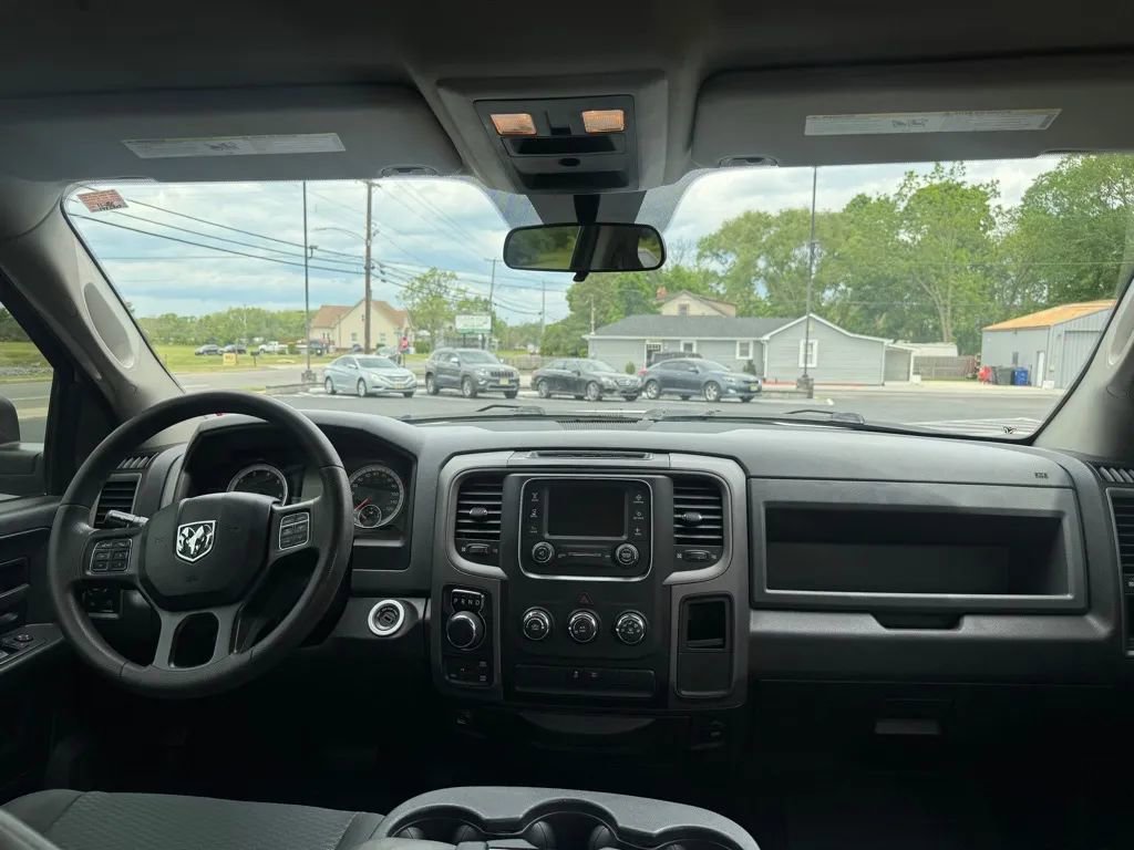 Used 2019 RAM 1500 Express w/ Express Value Package AWD/4WD image 9