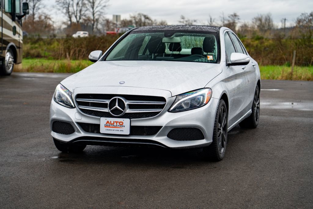 Used 2015 Mercedes-Benz C 300 4MATIC Sedan image 4