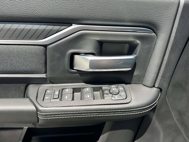 New 2026 RAM 3500 Big Horn AWD/4WD image 17