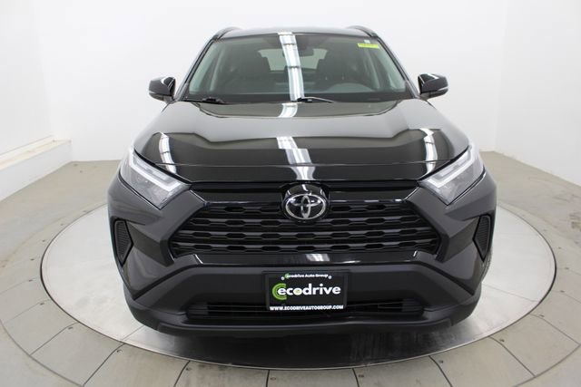 Used 2024 Toyota RAV4 XLE image 2