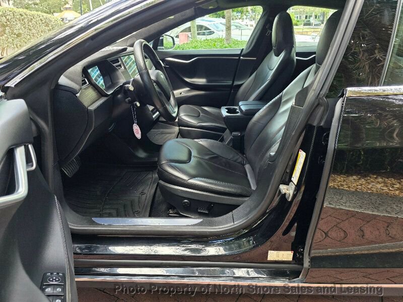 Used 2015 Tesla Model S P90D image 5