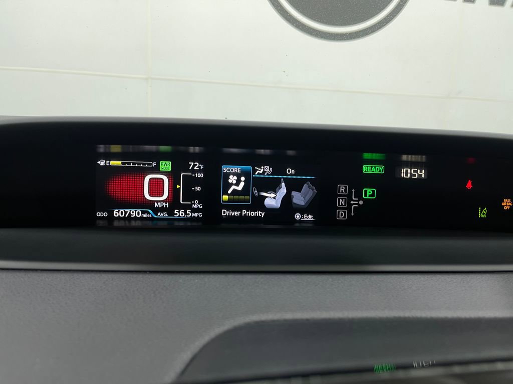 Used 2020 Toyota Prius Prime LE image 21