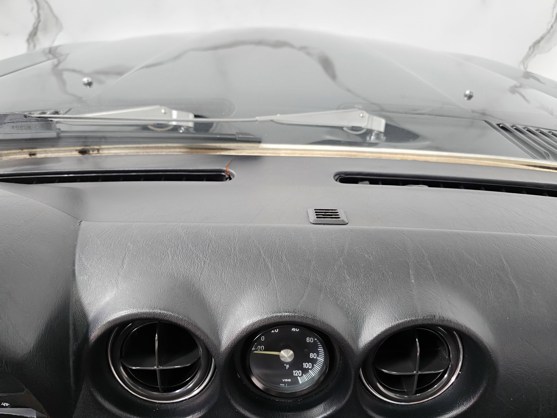 Used 1986 Mercedes-Benz 560 SL image 32