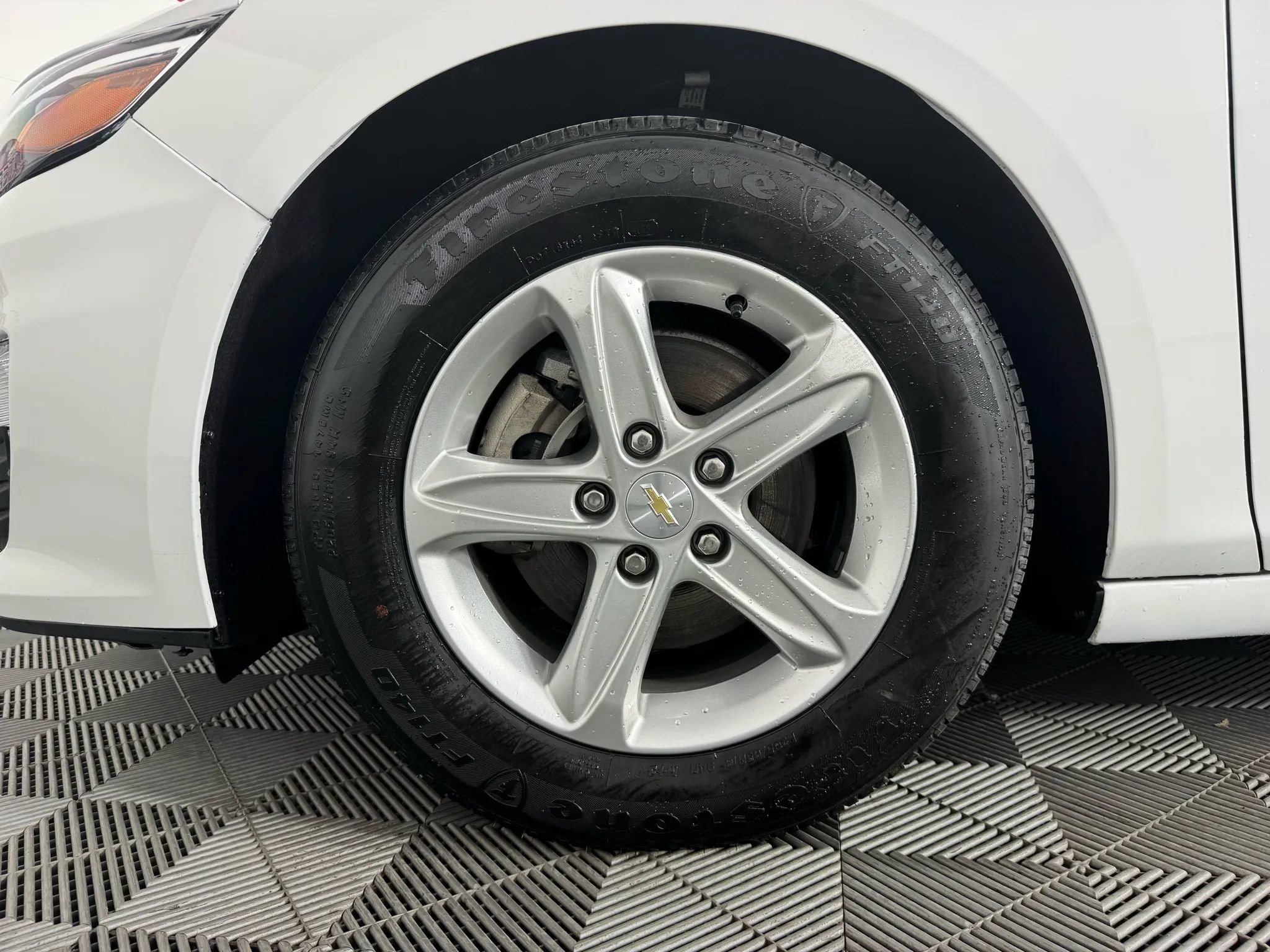 Used 2023 Chevrolet Malibu LS image 41