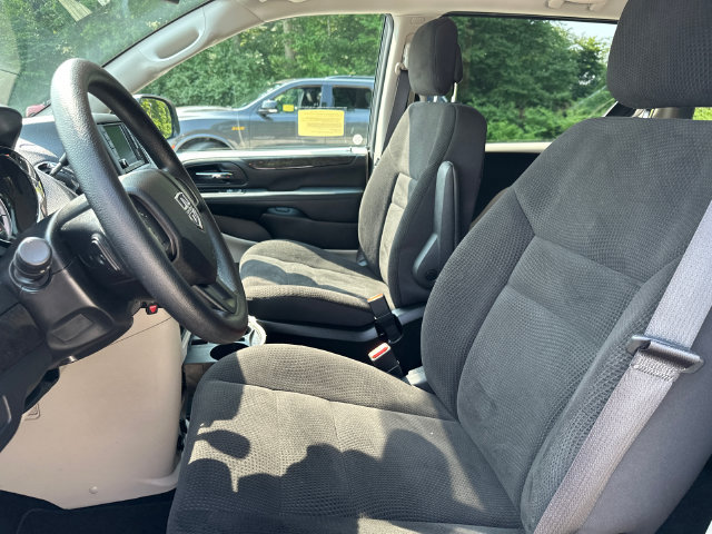 Used 2018 Dodge Grand Caravan SE w/ UConnect Hands-Free Group FWD image 37