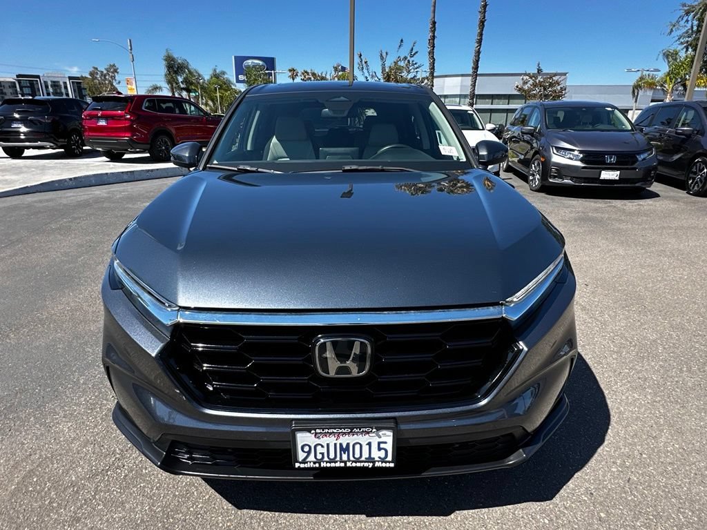 Used 2023 Honda CR-V EX image 3