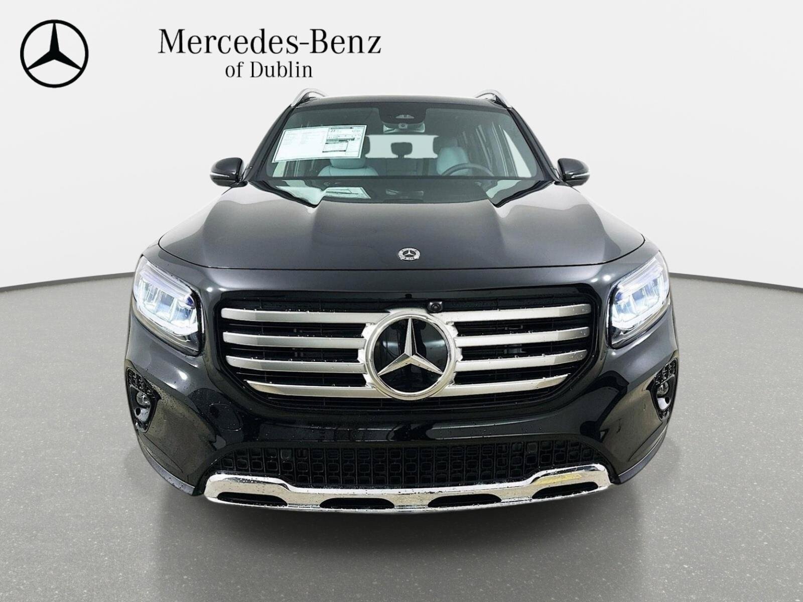 Used 2026 Mercedes-Benz GLB 250 4MATIC image 2