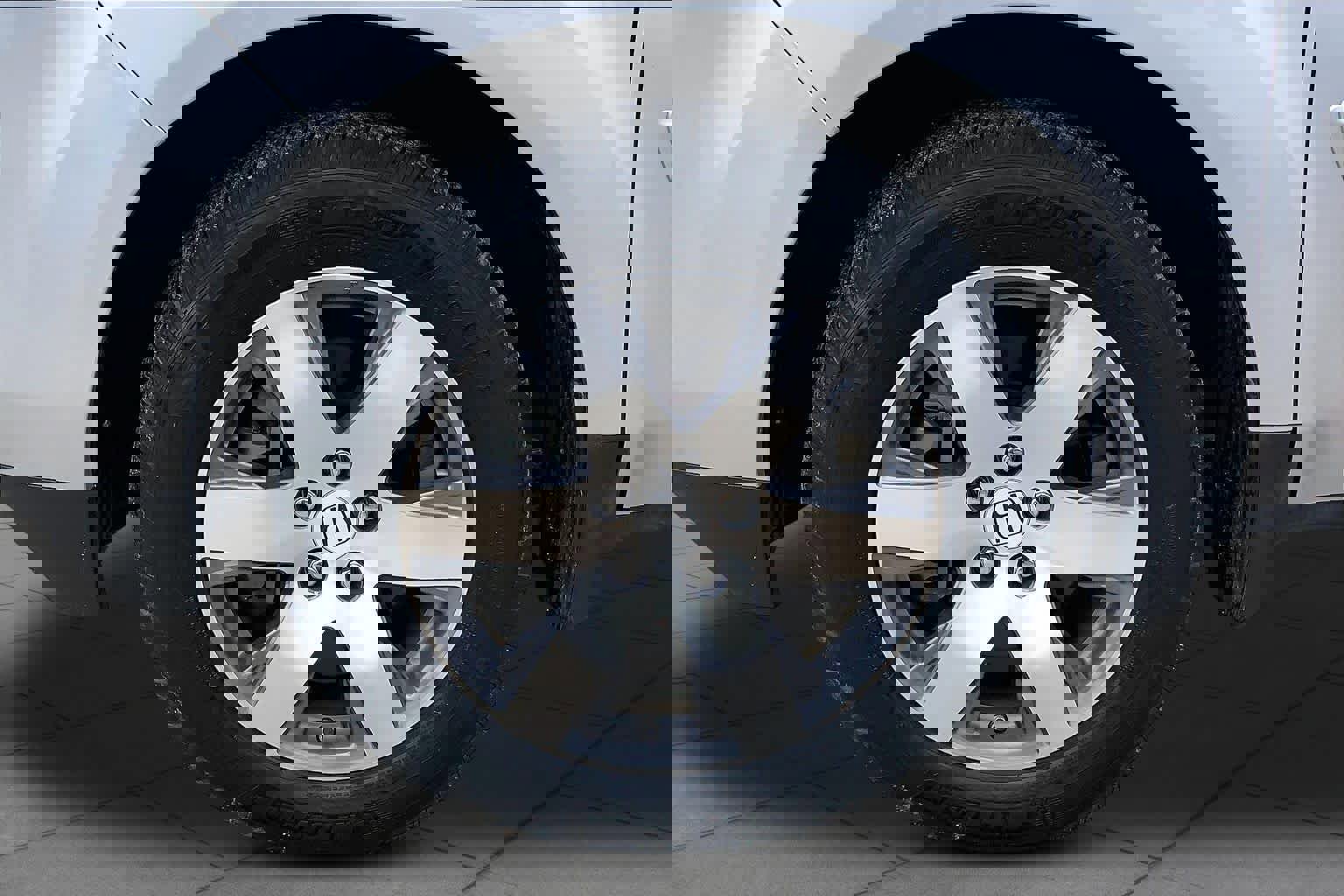 Used 2015 Honda Pilot Touring image 11