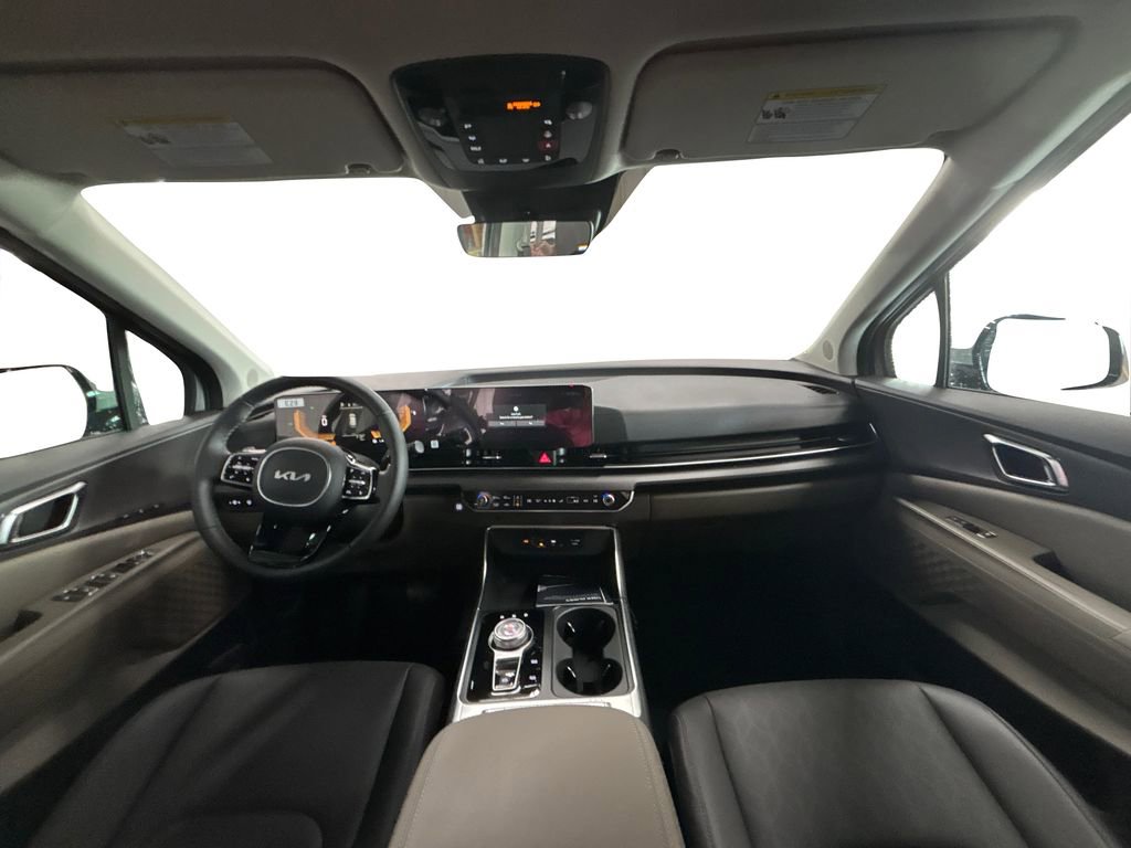 New 2026 Kia Carnival EX image 9