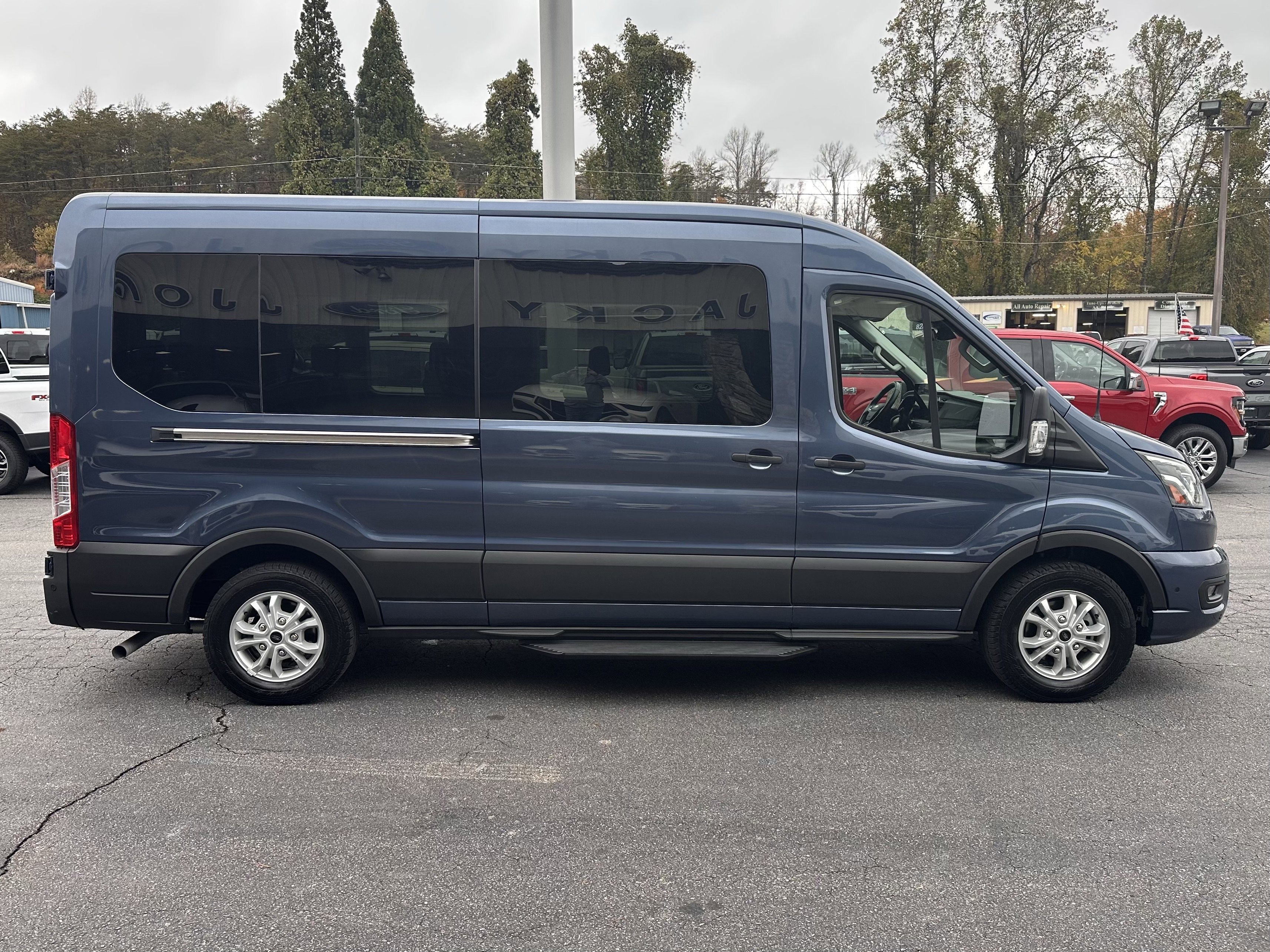 Used 2025 Ford Transit 350 XL RWD image 5