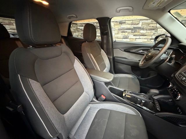 Used 2022 Chevrolet TrailBlazer LT w/ Driver Confidence Package FWD image 15