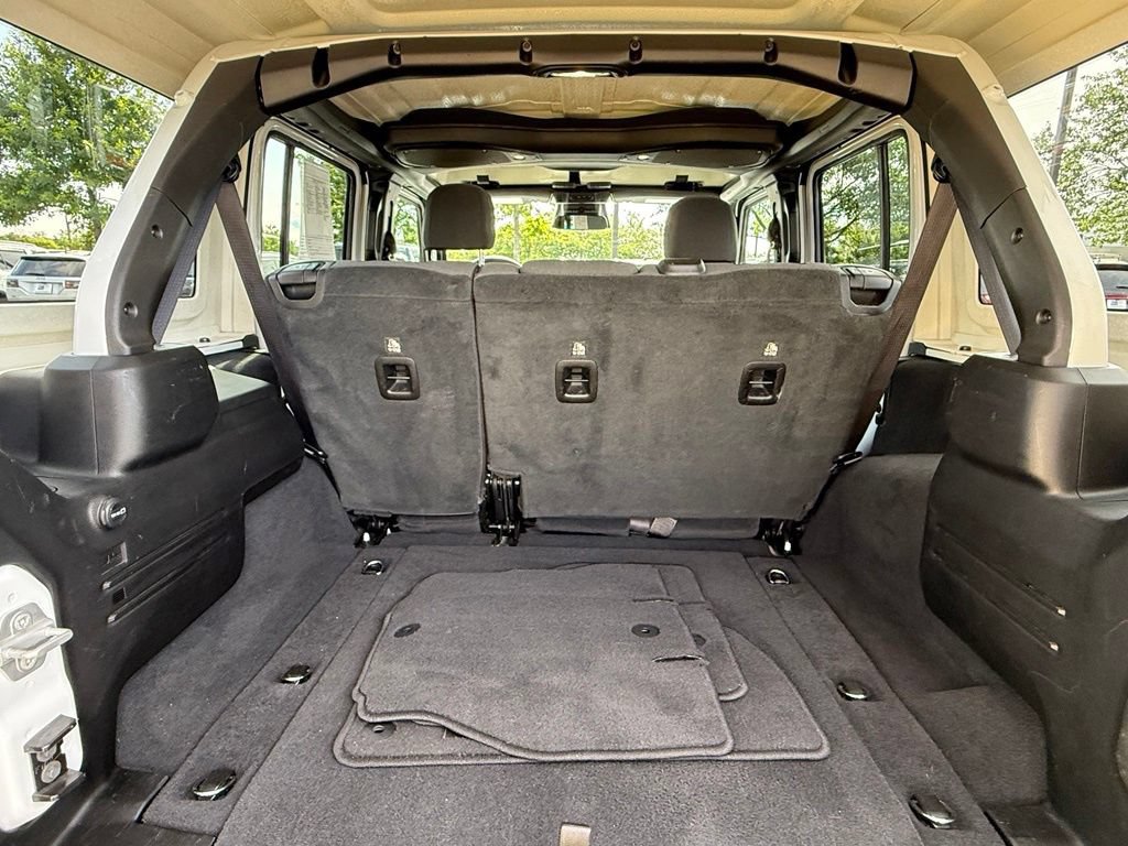 Certified 2025 Jeep Wrangler Unlimited Sahara AWD/4WD image 20