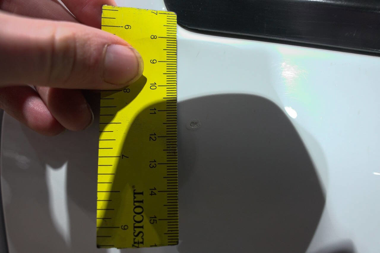 Used 2000 Chevrolet Silverado 1500 LS 2dr 4WD Standard Cab LB w/ Exterior Appearance Pkg image 37